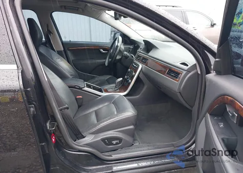 2013 Volvo S80 3.2/3.2 Platinum/3.2 Premier Plus from USA, damaged, VIN YV1952AS9D1166600